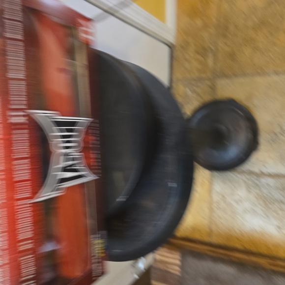 Tap Out XT Extreme Training Workout Kit w/ Resistance Bands and CDs - Picture 2 of 6